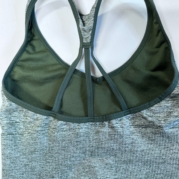 PINK Victoria's Secret Green Sports Bra with Racerback and Scoop Neck - Picture 3 of 4